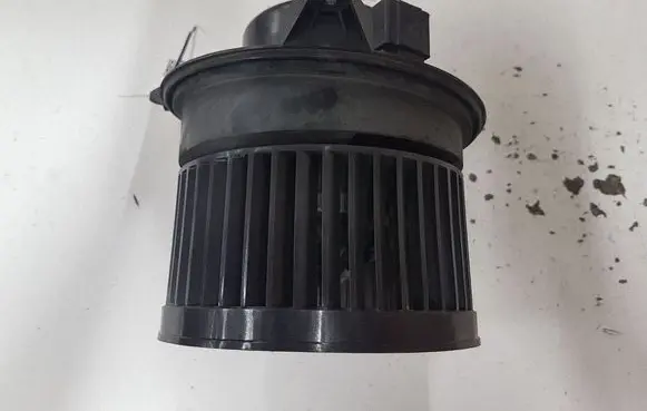 Ford Focus Heater fan/blower XS4H18456AD