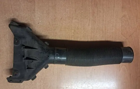 Mercedes-Benz W123 Air intake duct part 6170940211