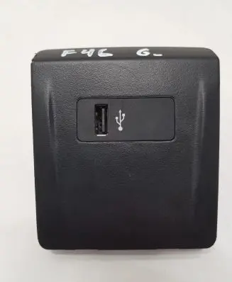 USB socket connector