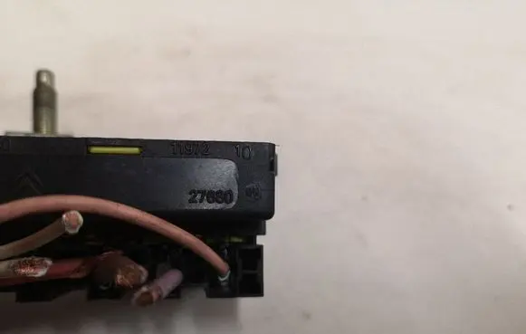 Citroen C4 I Picasso Fuse module 9636079380 11972 27680