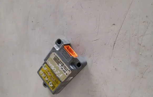 Peugeot 206 Airbag control unit/module