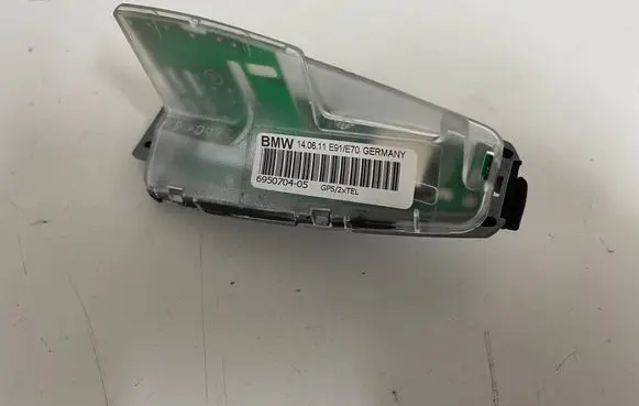 BMW X6 E71 Aerial GPS antenna 1682647