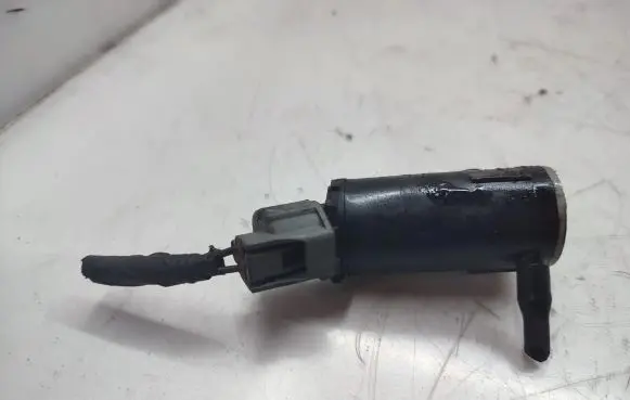 KIA Sportage Windscreen/windshield washer pump 985102S100