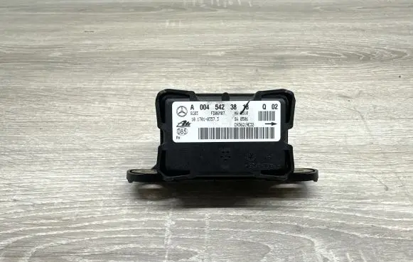 Mercedes-Benz GL X164 ESP acceleration yaw rate sensor A0045423818 CN36G19E32 10170103573