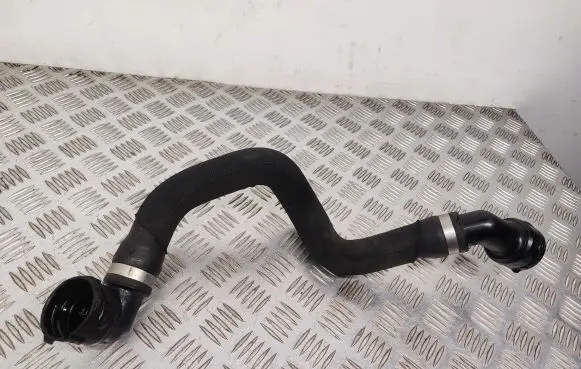 Volvo V60 Engine coolant pipe/hose 31319019