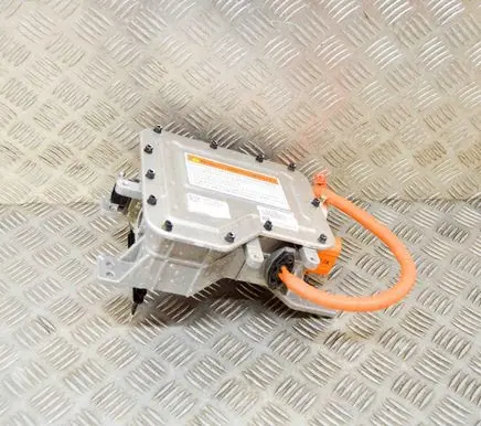 Voltage converter inverter