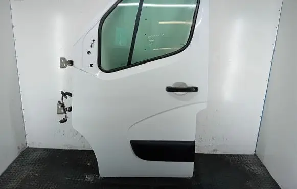 Opel Movano B Front door 0389
