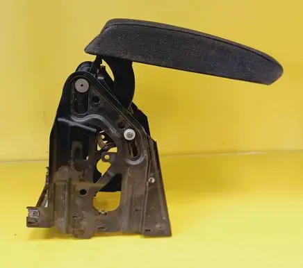 Skoda Octavia Mk2 (1Z) Armrest 1Z0864207
