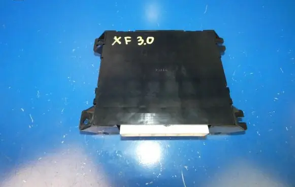 Jaguar XF X250 Air conditioning/heating control unit 9X2318D493AD