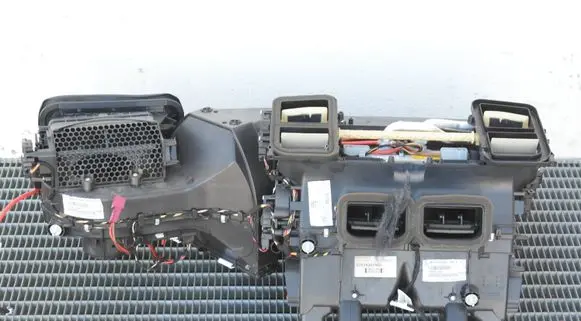 Mercedes-Benz E C207 W207 Interior heater climate box assembly housing A2078302960 W2072ZPTC 0000001