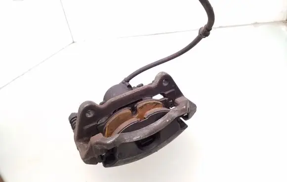 Skoda Octavia Mk3 (5E) Front brake caliper