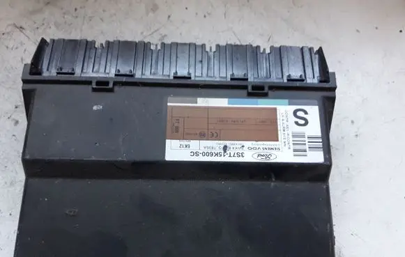 Ford Mondeo Mk III Comfort/convenience module 3S7T15K600SC