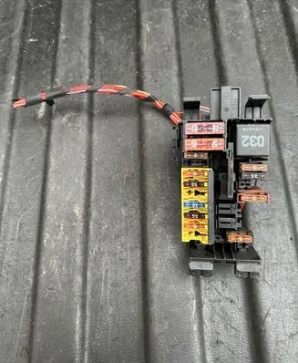 Mercedes-Benz C W205 Fuse box set A2059067200 A0035420819