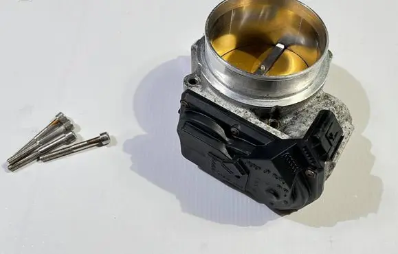 Ford Mustang V Throttle body valve BBK-1821
