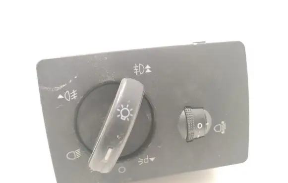 Ford Focus C-MAX Light switch 4M5T13A024