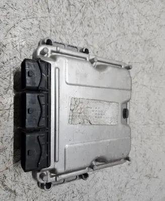 Renault Scenic I Engine control unit/module 0281001934 HOM8200039569