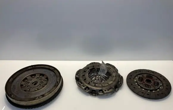 Mercedes-Benz E W211 Clutch set kit A0212501001 0212501001