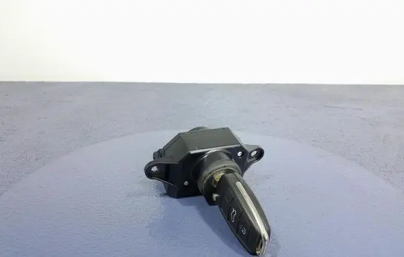 Audi A6 Allroad C6 Ignition lock 4F0909131D