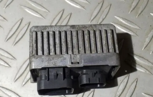 Opel Astra H Combustion control unit/module 55574293 0522122601
