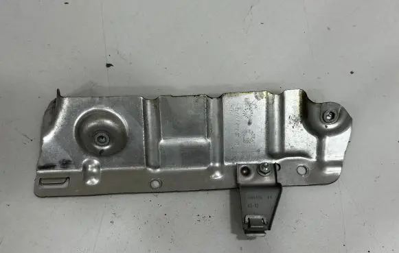 BMW X1 F48 F49 Heat shield in engine bay 7618371