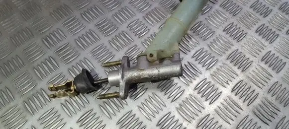 Toyota Avensis T220 Clutch master cylinder 3145416010 31454-16010