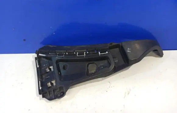 Volvo XC90 Front bumper mounting bracket 8620563 08620563