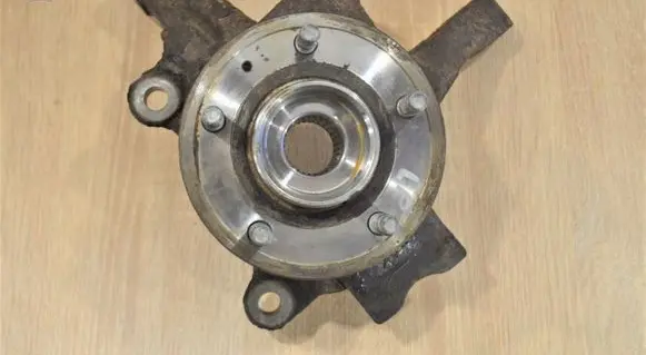 Opel Antara Front wheel hub spindle knuckle
