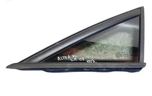 Seat Altea XL Front triangle window/glass 5P0845411 43R001057 DOT27M23100AS2