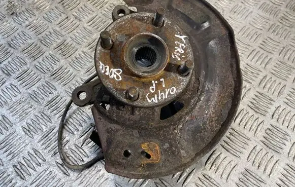 Toyota Yaris Front wheel hub spindle knuckle