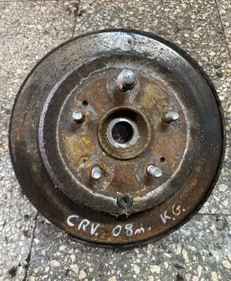 Honda CR-V Rear wheel hub
