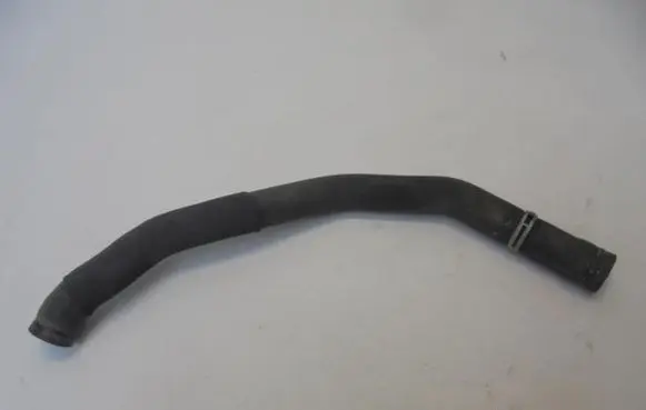 Mercedes-Benz B W245 Engine coolant pipe/hose