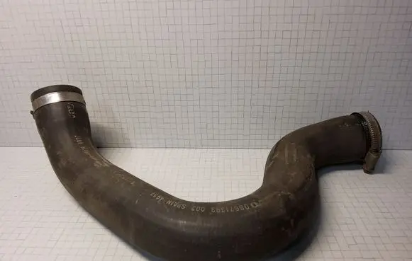 Volvo S60 Engine coolant pipe/hose 08671393