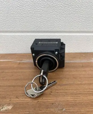 Mercedes-Benz C W203 Ignition lock 2095450508 33002404 33002403