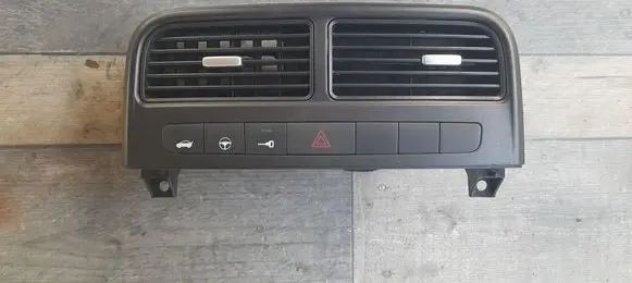 Fiat Grande Punto Rear air vent grill 735386328