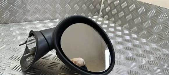 Mini Cooper Countryman R60 Front door electric wing mirror