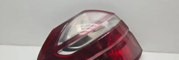 Subaru Outback Rear/tail lights 22020952
