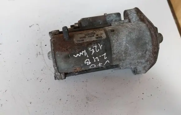 Volvo V70 Starter motor 8697650