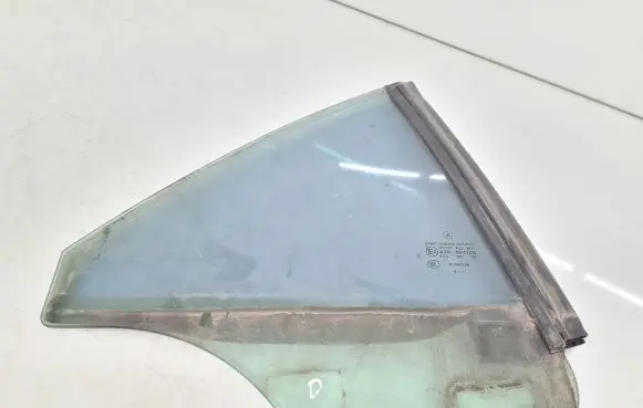 Mercedes-Benz SLK R171 Rear side window AS2 001105 000186