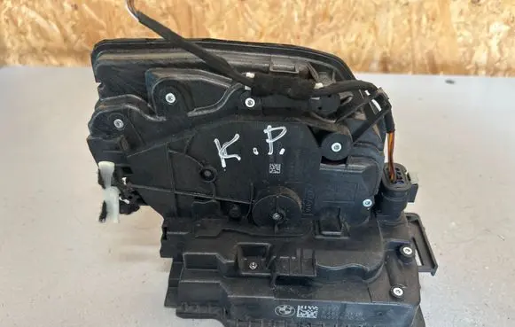 BMW iX3 G08 Front door lock 9482721
