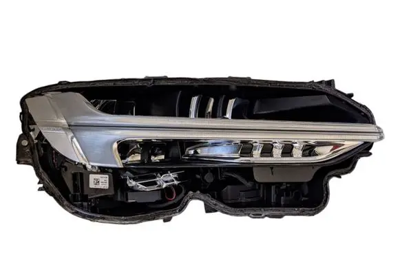 Volvo S90, V90 Headlight/headlamp 31655729 89913142