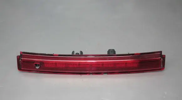 Renault Captur Third/center stoplight 265904886R