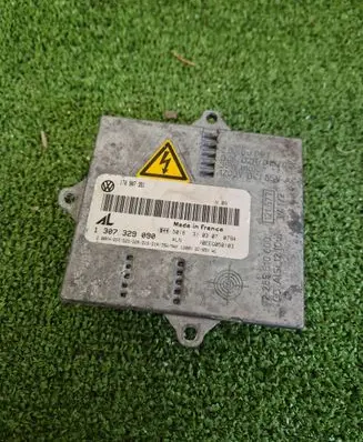 Volkswagen Touran I Headlight ballast module Xenon 1T0907391