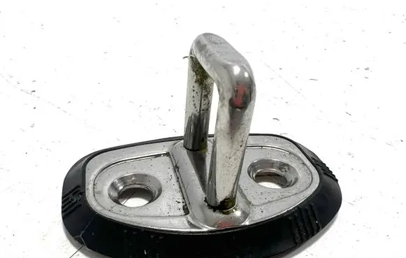 Audi A8 S8 D3 4E Front door lock loop/hook striker 4E0837279D 4E0837279