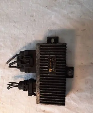 Renault Scenic I Glow plug pre-heat relay 7700111525