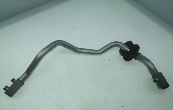 Audi A4 S4 B8 8K Air conditioning (A/C) pipe/hose 8K2260712E
