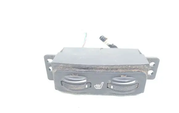 Toyota Avensis T250 Seat heating switch 453417