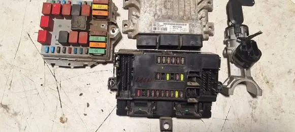 Peugeot Boxer Engine control unit/module S180129001H 1371887080 9691519780