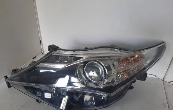 Toyota Auris E180 Headlight/headlamp 8115002540 89906417