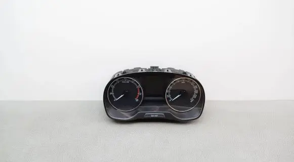 Skoda Fabia Mk3 (NJ) Speedometer (instrument cluster) 6V0920730D