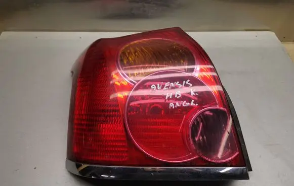 Toyota Avensis T250 Rear/tail lights